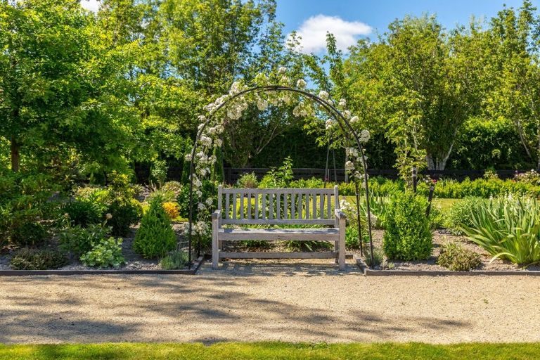 Photo of property in 95d Kuratawhiti Street, Greytown, 5794