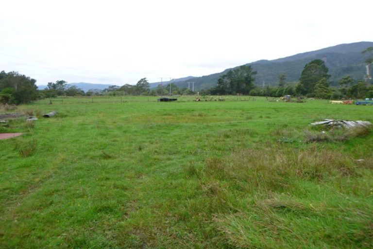 Photo of property in 130 Powerhouse Road, Fairdown, Westport, 7891