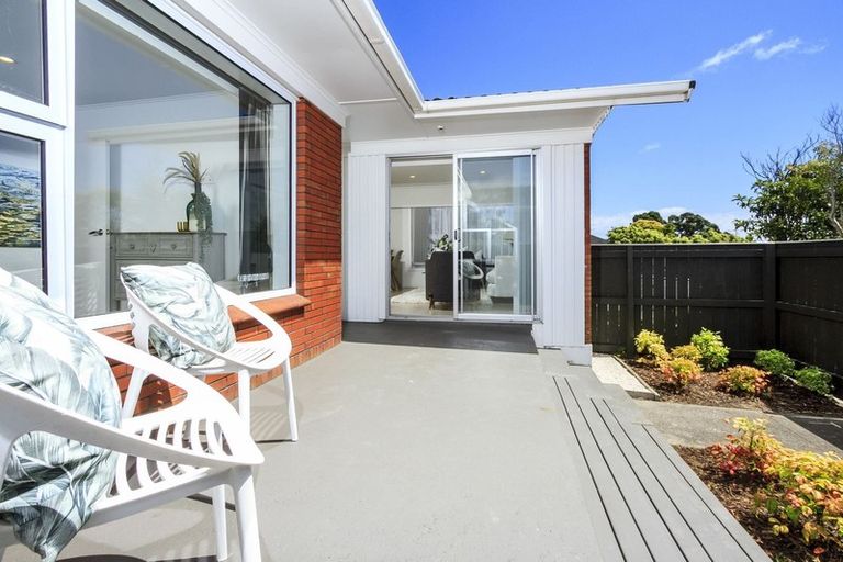 Photo of property in 1/344 Lake Road, Hauraki, Auckland, 0622