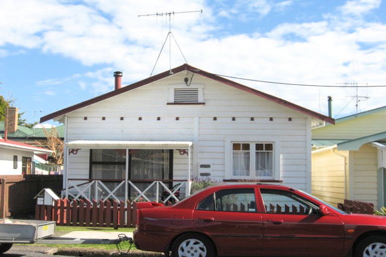 Photo of property in 105 Davy Street, Thames, 3500