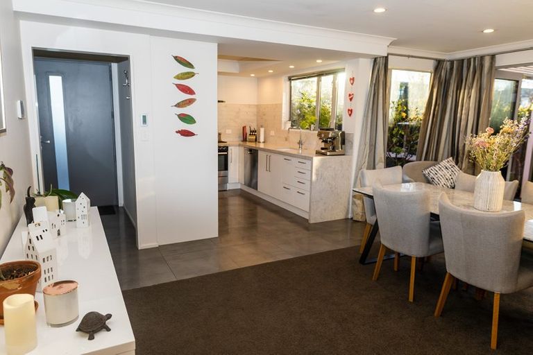 Photo of property in 16 Gracefield Avenue, Christchurch Central, Christchurch, 8013