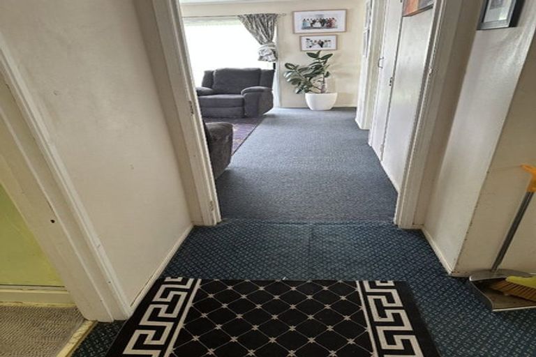 Photo of property in 8 Carey Place, Otara, Auckland, 2023