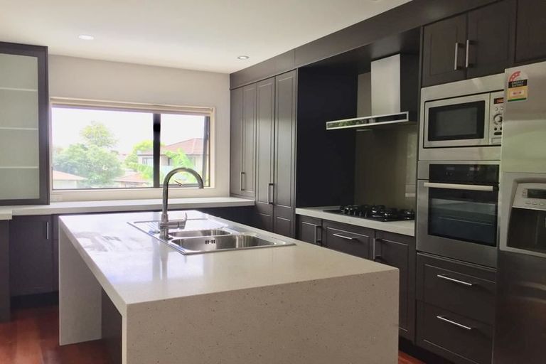 Photo of property in 18 Stottholm Road, Titirangi, Auckland, 0604