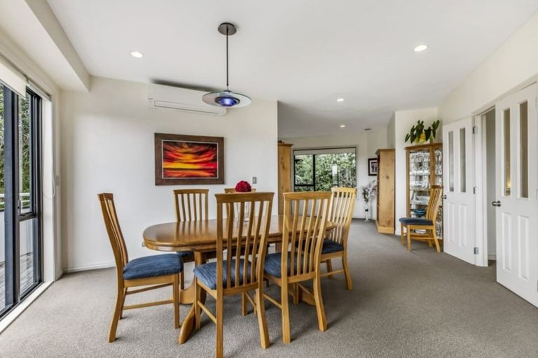 Photo of property in 29 Speedy Crescent, Hillcrest, Auckland, 0627