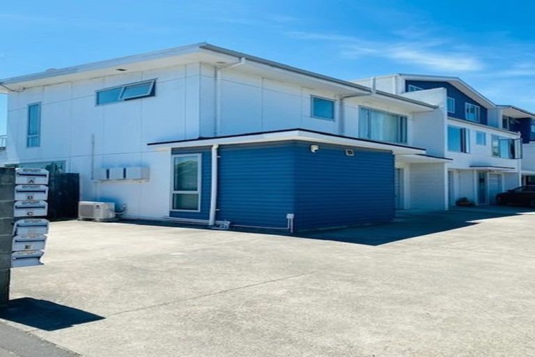 Photo of property in 22e Packe Street, Edgeware, Christchurch, 8013
