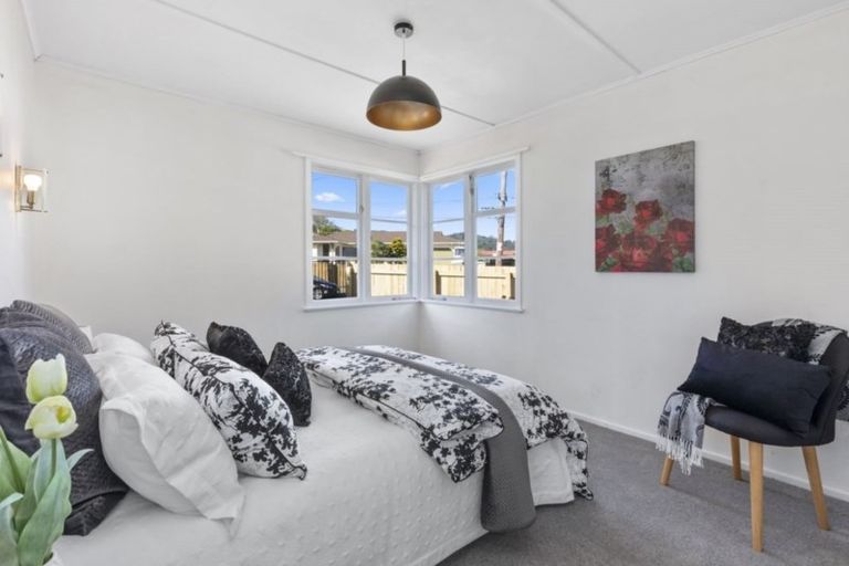 Photo of property in 22 Richard Grove, Stokes Valley, Lower Hutt, 5019