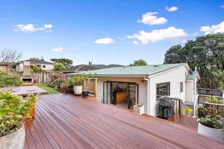 Photo of property in 38 Montgomery Avenue, Karori, Wellington, 6012