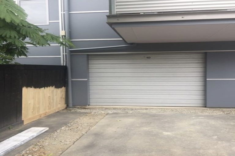 Photo of property in 10/16 Hutcheson Street, Sydenham, Christchurch, 8023