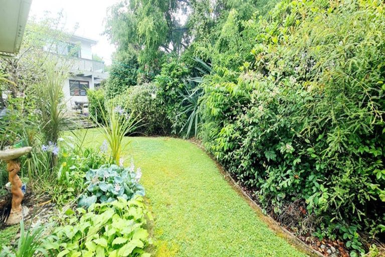 Photo of property in 30 Margaret Road, Raumati Beach, Paraparaumu, 5032