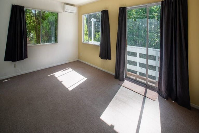 Photo of property in 12 Fairburn Grove, Johnsonville, Wellington, 6037