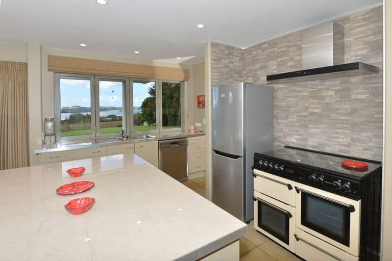 Photo of property in 6 Heron Hill, Kerikeri, 0230