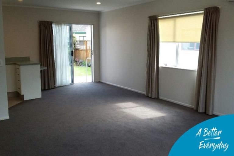Photo of property in 8/102 Wilson Street, Hawera, 4610