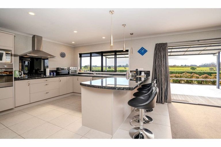 Photo of property in 15 Cochrane Drive, Kerikeri, 0230