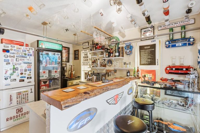 Photo of property in 2 Kempton Place, Richmond Heights, Taupo, 3330