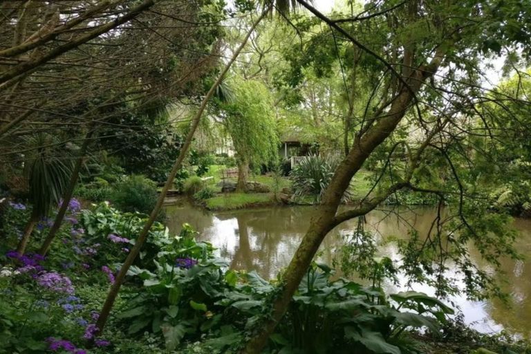 Photo of property in 65 Golding Road, Pukekohe, 2677