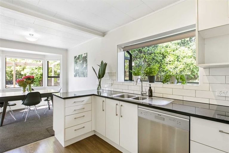 Photo of property in 1 Centorian Drive, Windsor Park, Auckland, 0632