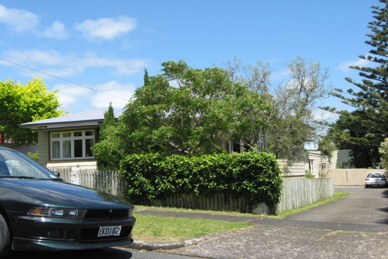 Photo of property in 9 Totara Avenue, Pukekohe, 2120