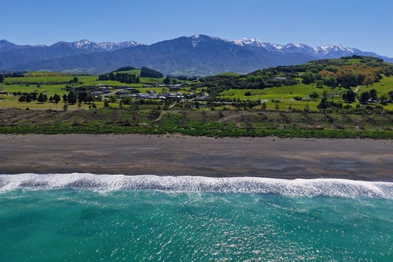 Photo of property in 37 Greenburn Way, Kaikoura Flat, Kaikoura, 7371