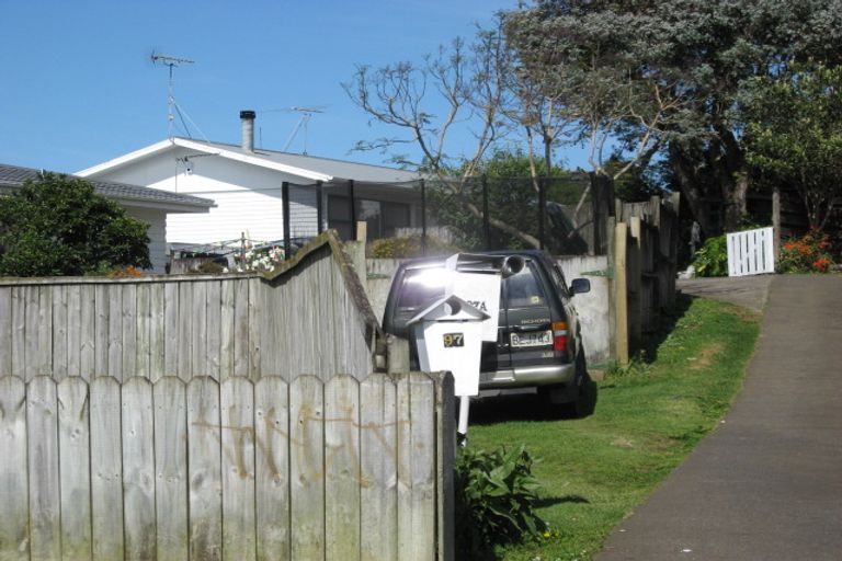 Photo of property in 2/97 Crawford Avenue, Mangere Bridge, Auckland, 2022