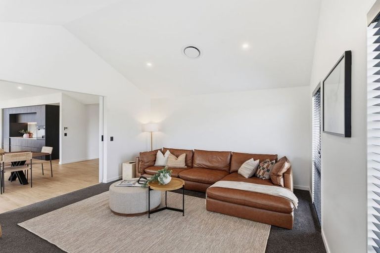 Photo of property in 94 Ridgeland Way, West Melton, 7618