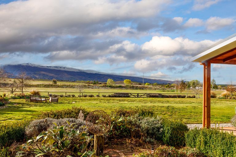 Photo of property in 448 Letts Gully Road, Letts Gully, Alexandra, 9393