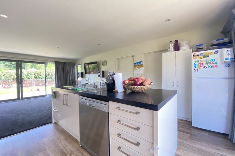 Photo of property in 8 Sylvan Street, Lake Hayes, Queenstown, 9304