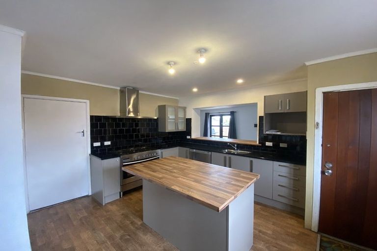 Photo of property in 114 Main North Road, Papanui, Christchurch, 8052