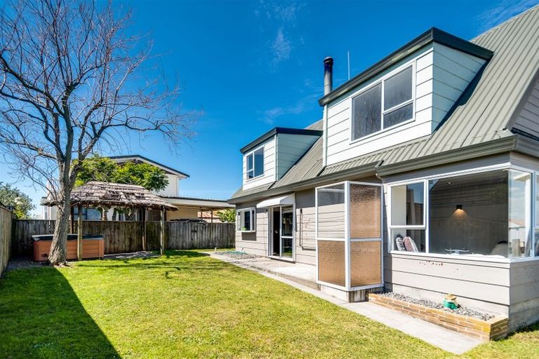 Photo of property in 93a Charles Street, Westshore, Napier, 4110