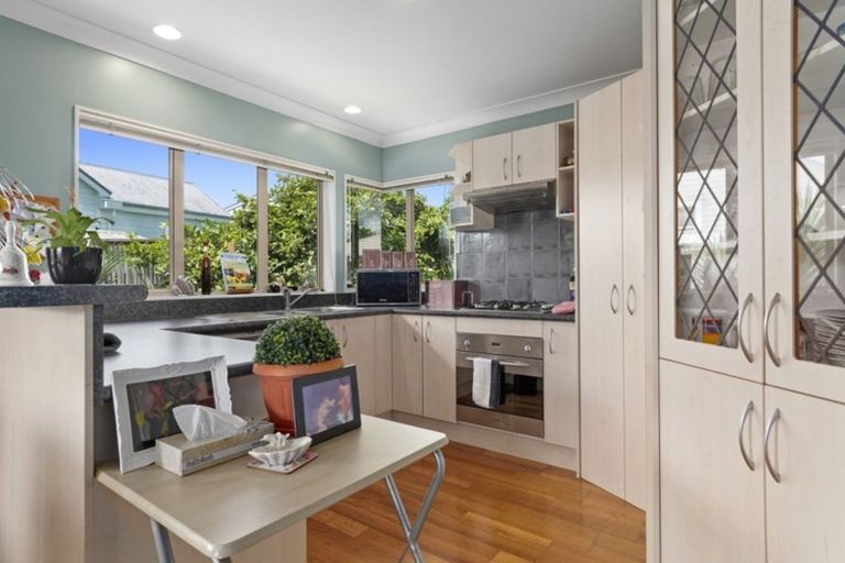 Photo of property in 15b Pooles Road, Greerton, Tauranga, 3112