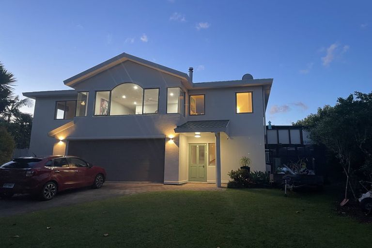 Photo of property in 4 Farnell Place, Gulf Harbour, Whangaparaoa, 0930