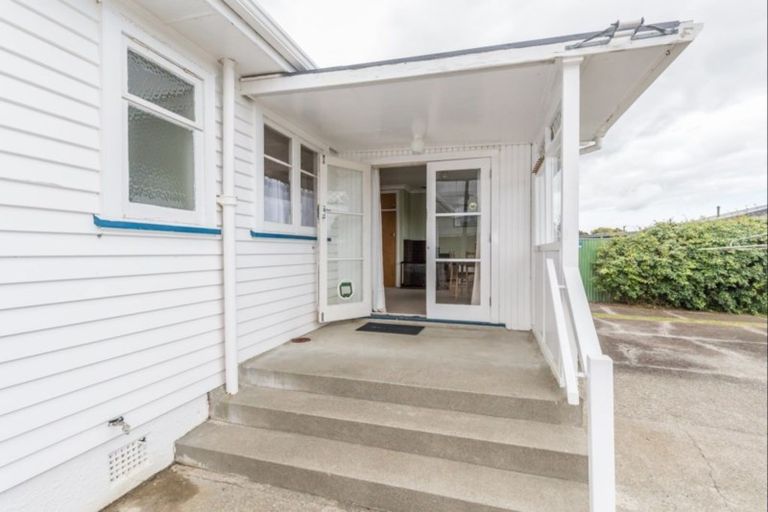 Photo of property in 23 Tasman Street, Levin, 5510
