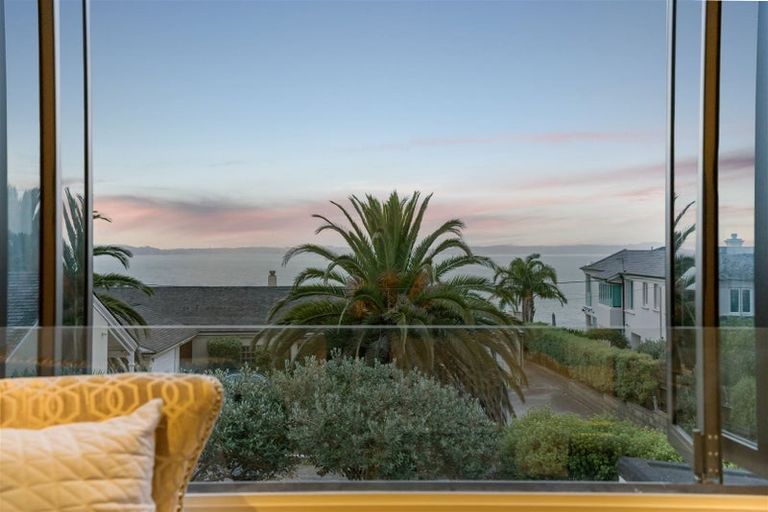 Photo of property in 235 Bleakhouse Road, Mellons Bay, Auckland, 2014