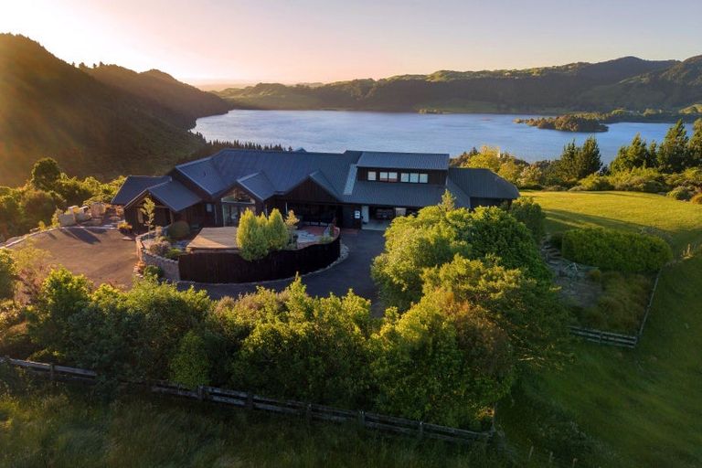 Photo of property in 171 Millar Road, Lake Okareka, Rotorua, 3076