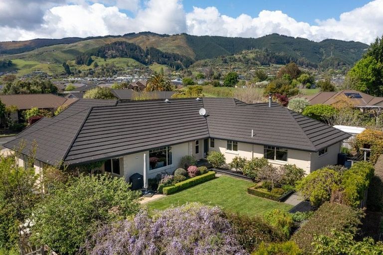 Photo of property in 2 Aratia Way, Richmond, 7020