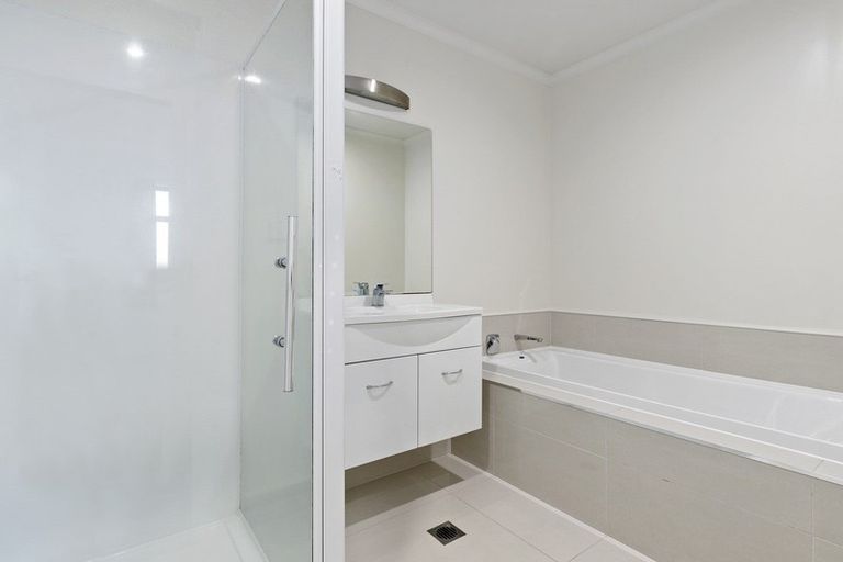 Photo of property in 2/201 Ulster Street, Whitiora, Hamilton, 3200