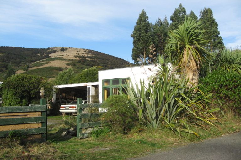 Photo of property in 8 Hoopers Inlet Road, Portobello, Dunedin, 9077