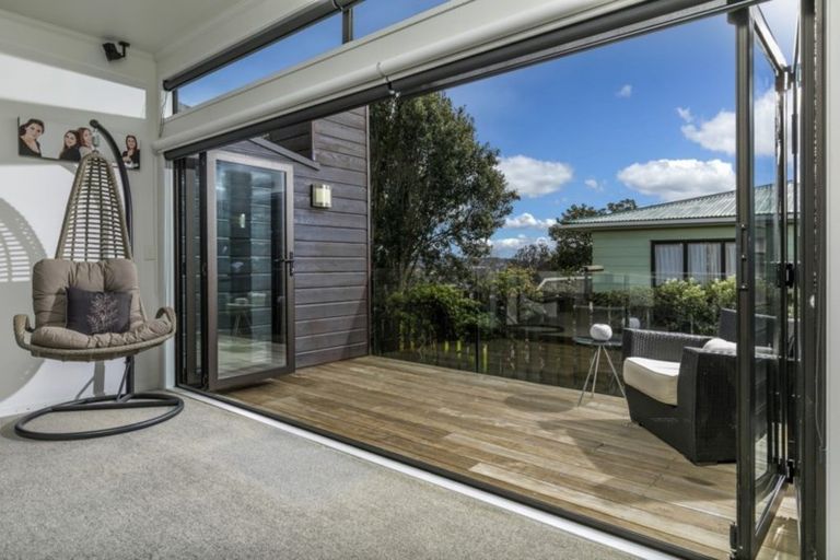 Photo of property in 151 Arran Road, Browns Bay, Auckland, 0630