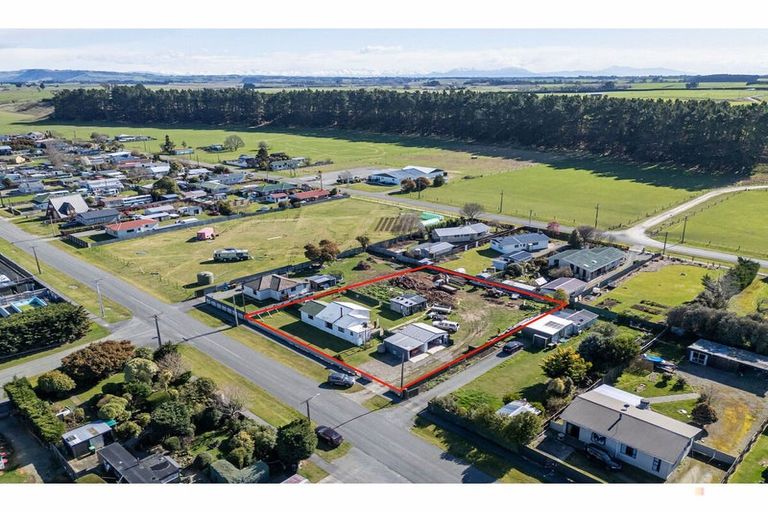 Photo of property in 104 King Street, Pareora, 7912