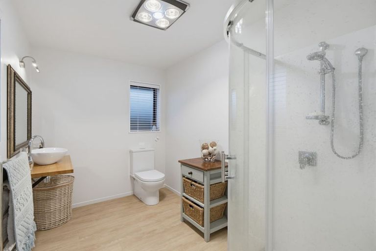 Photo of property in 2/3 Loe Place, Amberley, 7410