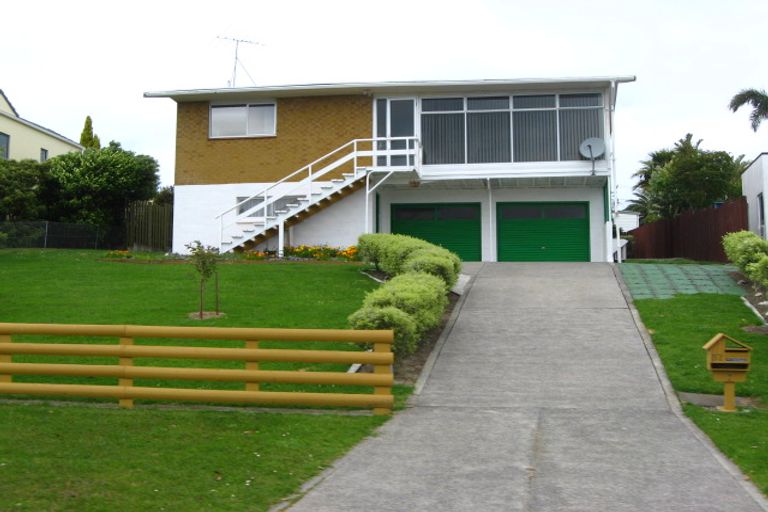 Photo of property in 57 Pacific Parade, Army Bay, Whangaparaoa, 0930