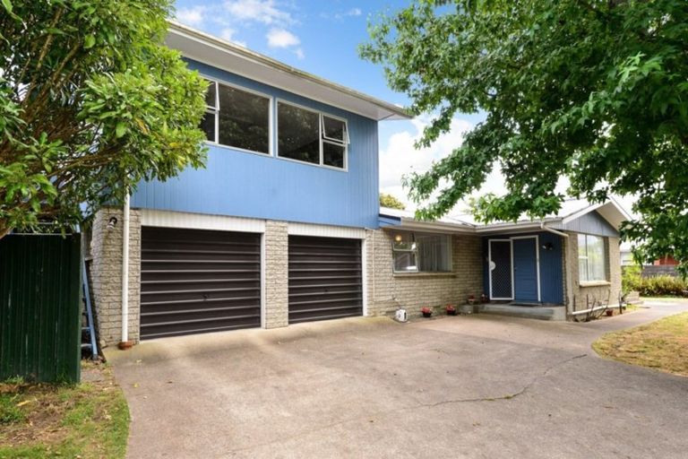 Photo of property in 18 Storey Avenue, Forest Lake, Hamilton, 3200