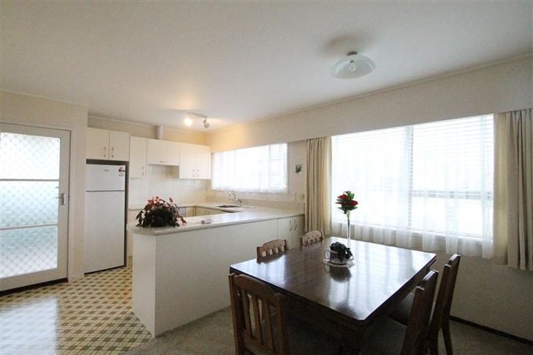 Photo of property in 1/16 Regent Street, Papatoetoe, Auckland, 2025
