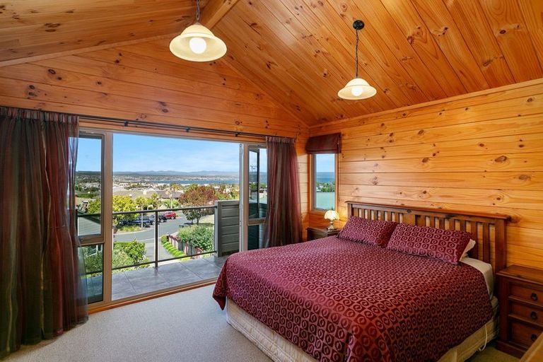 Photo of property in 16 Carpentras Way, Nukuhau, Taupo, 3330