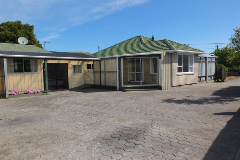 Photo of property in 1/50 Vancouver Crescent, Wainoni, Christchurch, 8061