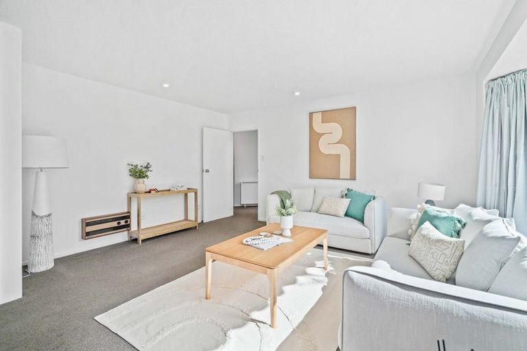 Photo of property in 2/302a Ilam Road, Burnside, Christchurch, 8053