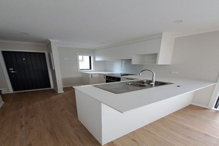 Photo of property in 48/125b Metcalfe Road, Ranui, Auckland, 0612