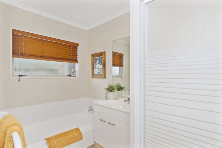 Photo of property in 56 Freyberg Street, Otumoetai, Tauranga, 3110