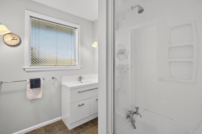 Photo of property in 7 Talltree Avenue, Avonhead, Christchurch, 8042