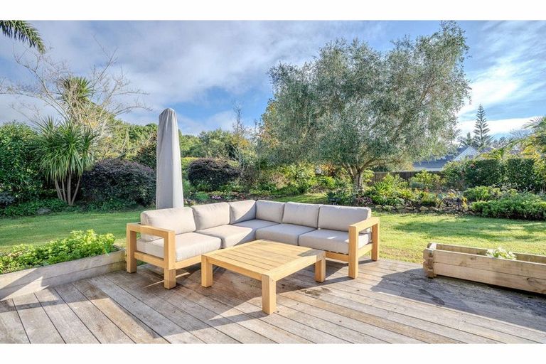 Photo of property in 28 Edkins Road, Kerikeri, 0230