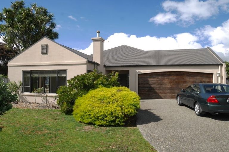 Photo of property in 8 Santa Teresa Court, Paraparaumu Beach, Paraparaumu, 5032